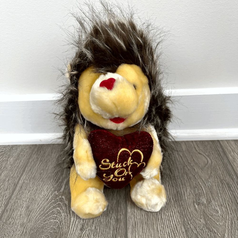 Vintage Dan Dee Collector's Choice Hedge Hog holding heart " stuck on you" 11 i
